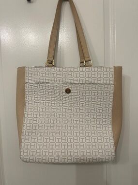 Ladies tote handbag